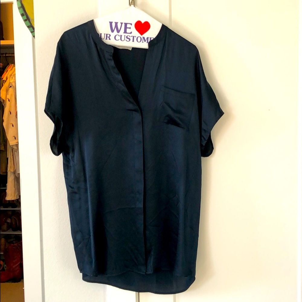 V-neck Vince navy silk satin